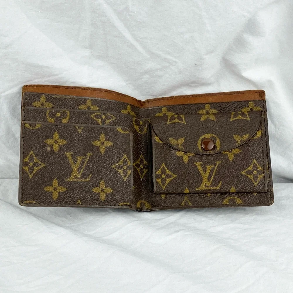 Auth vintage Louis Vuitton Monogram Brown wallet pre serial number 1970s